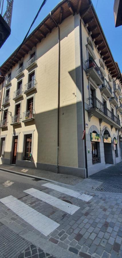 Cal Tranquil Camprodon, Acollidor Atic Al Centre Apartman Kültér fotó